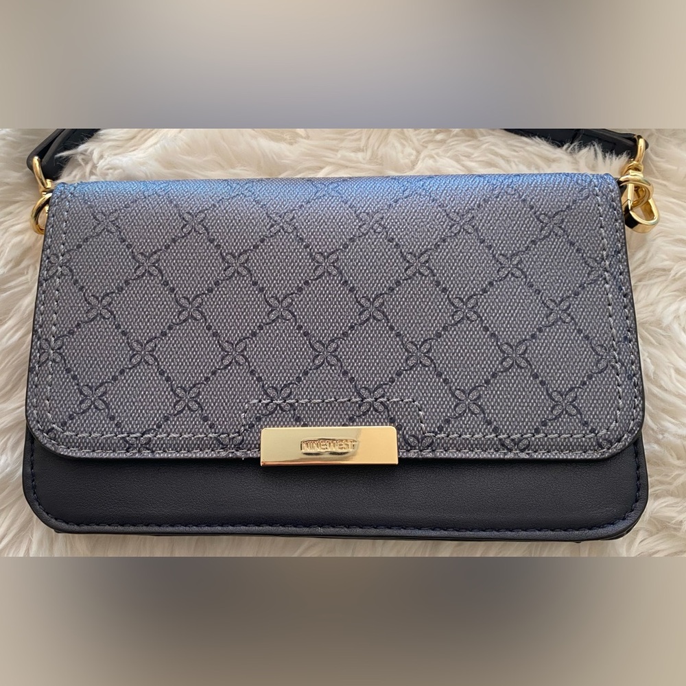Nine West Navy Crossbody Purse / Wallet